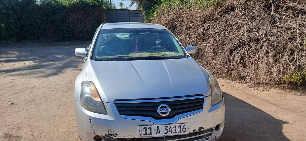 سلام عليكم التيما موديل 2008 كير مكينه وحدادي وتخم تاير جدد رقم بغداد بسمي سنويه ورقم جدد انكليزي مكاني بغداد غير متواجد عل فيس اتصل وتمر ***********
