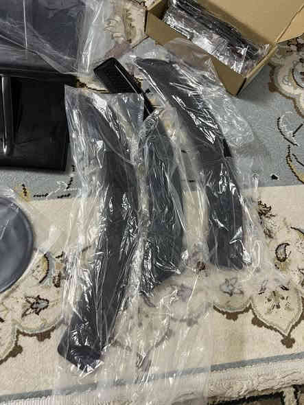 سڵاو هاوڕێیان ئەم ئەشیایەنە بەردەستە 
قرشی سەرسەقف بۆیاخ کراو بە ٣٥ هەزارە جاری پیش و رەشی مات بوو
هیلالی چەمەلەغ ١٥  هەزار
قەباخ بەنزین ١٥ هەزار
قایش قوڕ جووتی بە ١٠  تاقمی بە ٢٠
لیدی ئاوینە ئیشارەت ٢٥ هەزار
لیدی ناو عەتەر ٦ هەزار
لیدی ناو  چەمەلەغ  پێشەوە٢٠ هەزار
ئاوینە باتمان
سکوبی جام 
گەیاندن بەردەستە لە سلیمانیم
***********
توصيل موجود 
فورتيكسً مال قمارة ٣٥ الف اسود لماع
