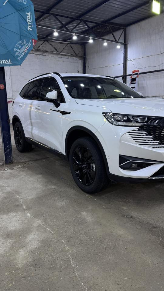 هافال h6 2025 هايبرد
محرك 4 سلندر  1.5 تربو 
مواصفات خليجية
سقف بانوراما
لون ابيض داخليه جلد احمر

خاليه من الاصباغ والبارد  
بحالة المصنع

الممشى 28 الف كيلو
مكان السيارة السماوة 

شاشه 12.3 بوصه تدعم كار بلاي واندرويد اوتو

مقاعد جلدية تدفئة / تبريد

نظام صوتي 8 سماعات 
(صندوق كهربائي - كاميرا 360 درجه - التعرف على اشارات المرور - نظام المفتاح الذكي - عرض المعلومات على الزجاج - شاحن لاسلكي - اوتو بارك - وضع القيادة - مثبت السرعه التكيفي )

للاستفسار الاكثر تواصل على رقم الواتساب ***********

