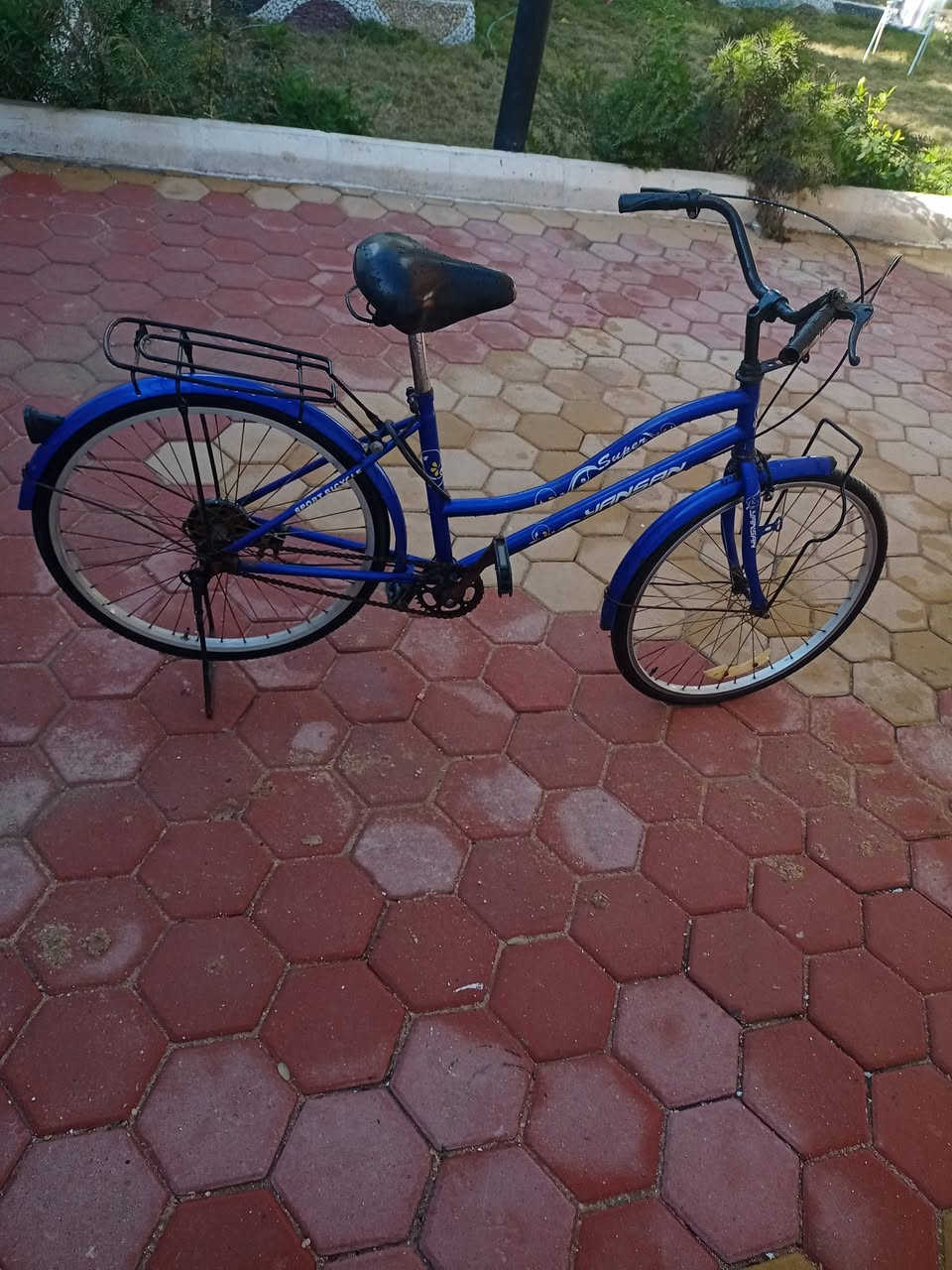 السلام عليكم بايسكل حجم 24 شغال بريك امامي بريك خلفي وا كشن جديد شغال كلشي مابيه سعره 60 وا بيه مجال متواجد فيس رقمي *********** مكاني كربلاء البوبيات ما عندي توصيل
