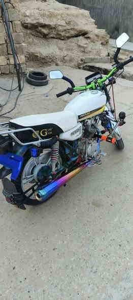 سلام عليكم ورحمة الله وبركاته
بسبب الوعود الكاذبه اعاده نشر دراجه ايراني موديل 23 لون ابيض بدون اي اوراق  دراجه كامله تاخذه ما تخلي الف عليها مكاني حديثه للاستفسار اكثر عله هذا الرقم ***********
