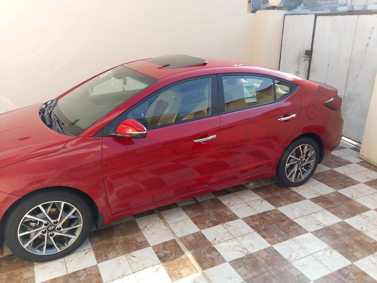 السلام عليكم النترا موديل 20 خليجي فول مواصفات واحد عله واحد السياره ماشيه 58 رقم بغداد باسمي السياره سياره علا وضع الشركه  السعر 157 رقم التلفون *********** العنوان بغداد المدائن
