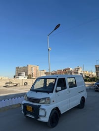 ٢٠١٣ • اطارات جديدة • لون أصلي