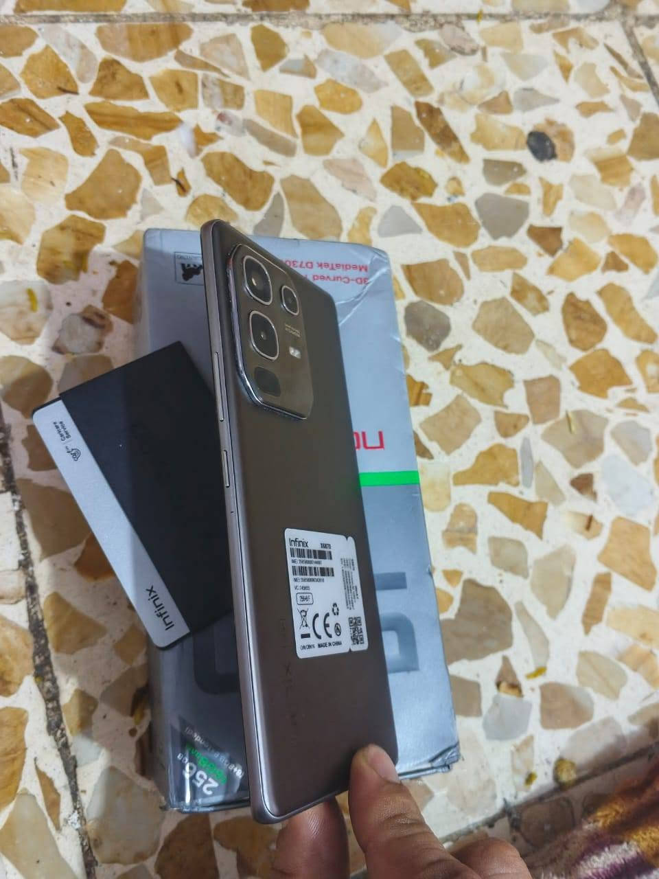 سلام عليك تليفون للبع جديد قبل شهر ونص ماخذه ٣٤٥ 
رايده ميتين وسبعين ٢٧٠ الف Infinix NOTE 50S 5G


**إذا كنت صاحب هذا الإعلان وتريد حذفه لأي سبب، رجاءا أرسل رسالة إلى الدعم الفني**