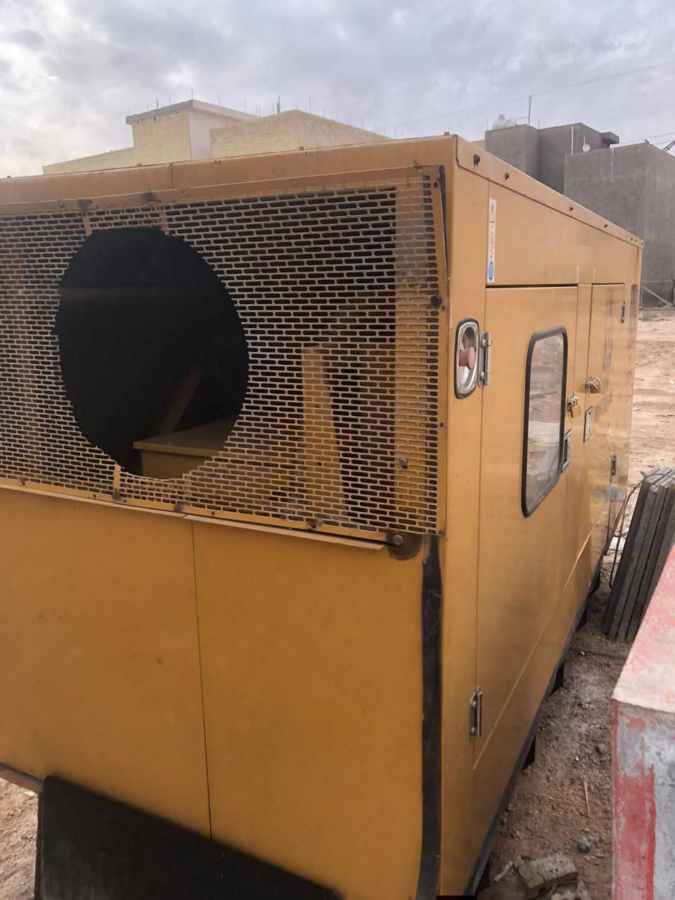 مولد للبيع 250 ك // بيركز 1300
