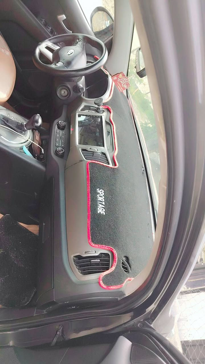 سلام عليكم ورحمة الله وبركاته سبورتج موديل 2015 خليجي بيهة هذني كم قطعه والي شراي يجي يفحص سونار تحياتي والي يحب يتصل هذا الرقم *********** والسعر 133 وبيهة مجال قليل
