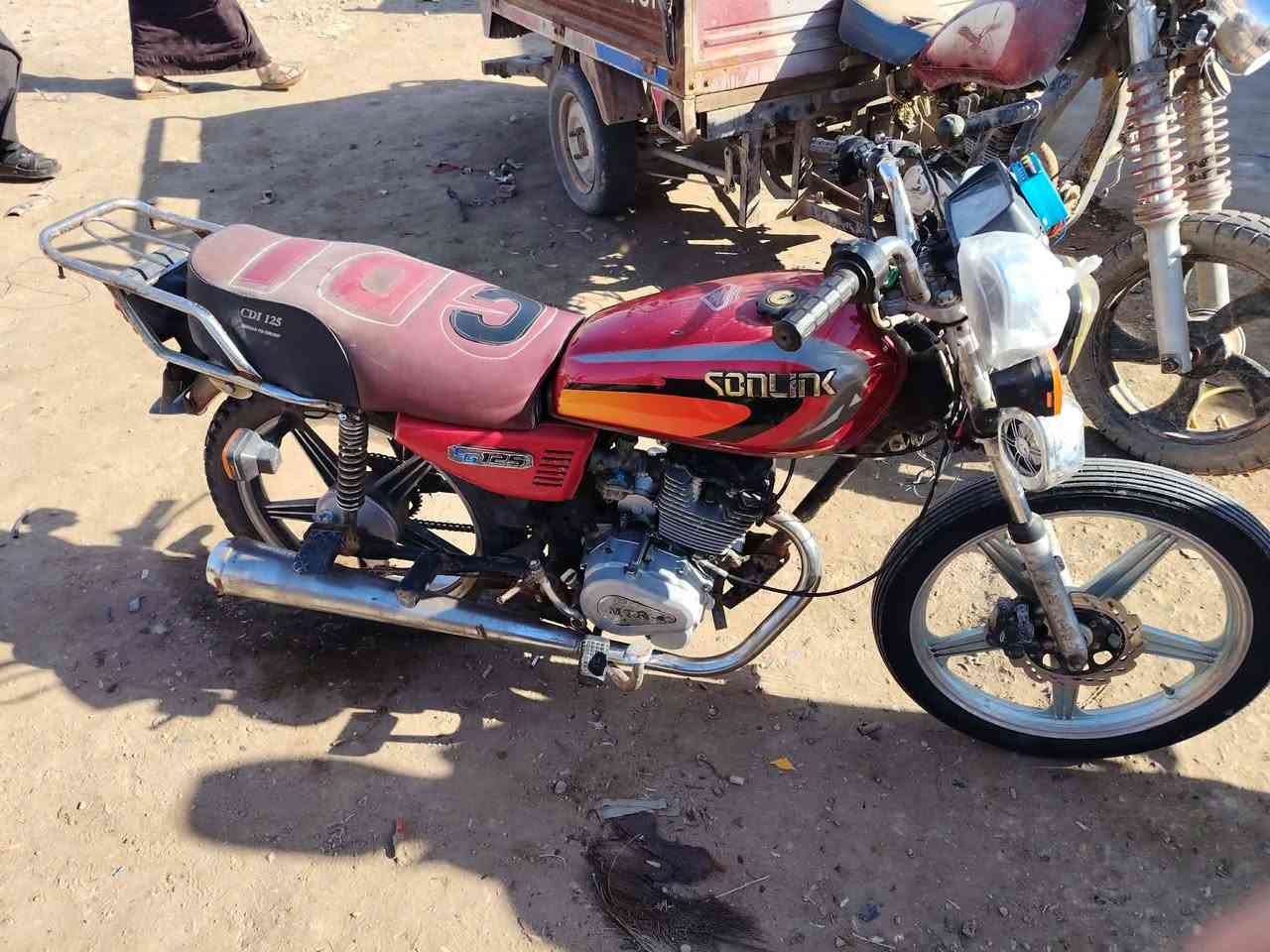 سيفان موديل 2019

مكفولة 

كهربائيات شغاله نكره سلف محرك ناعم و حلو 

مكانه حله/ دبله/ سوق دوهان 

الاستفسار  خاص مفتوح 

او الاتصال  على الرقم ***********
