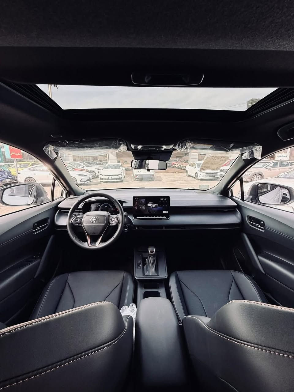 🚗 تويوتا كورلا كروس 2026 – الشكل الجديد 

قوة الأداء + توفير الوقود + فخامة التصميم ✨

استمتع بتجربة قيادة عصرية مع أحدث إصدار من تويوتا الهايبرد، يجمع بين التكنولوجيا المتطورة والراحة الكاملة 👌

🔹 المواصفات:

 • محرك 2000cc هايبرد اقتصادي 🔋
 • فول مواصفات
 • فتحة سقف ☀️
 • رادار أمامي (نظام أمان متطور)
 • مقاعد جلد أصلي فخم
 • كرسي كهرباء (3 وضعيات)
 • رنكات قياس 16 إنش + مرايا سوداء 🖤
 • شاشة كبيرة عالية الدقة
 • عدادات ديجيتال (كيجات إلكترونية)
 • حساسات أمامية وخلفية أصلية
 • كشافات بروجكتر + حمالات سقف
 • وباقي المواصفات المعروفة من Toyota ✅

🔥 سيارة مثالية للاستخدام اليومي والسفر – أداء قوي مع صرفية ممتازة

📞 لمعرفة السعر:
علّق برقم (1) أو تواصل معنا مباشرة

🏢 شركة ريتاج لتجارة السيارات
📍 العنوان: بغداد – معارض البياع – الشارع الرئيسي

⏰ أوقات الدوام:
يومياً من 10:00 صباحاً إلى 09:30 مساءً

📱 للاستفسار:

***********
***********
***********
***********
