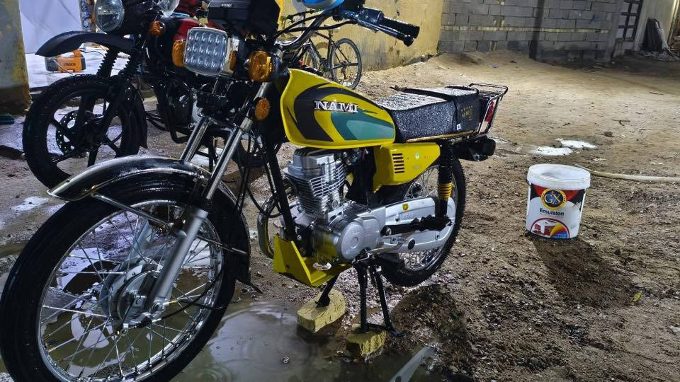 سعر ٩٠٠ 
رقم بسمي 
***********
