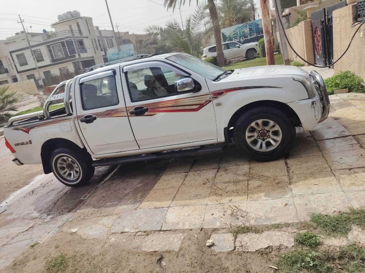 كريت ويل للبيع موديل٢٠١٣ مكينه وكير كفاله صدر امامي خلفي جديد بدون صبغ بدون ضربه سياره جاهزه من كل النواحي تبريد ثلج مكاني بغداد حي الخضراء 
السعر 55  وبيها مجال بسيط 
***********
