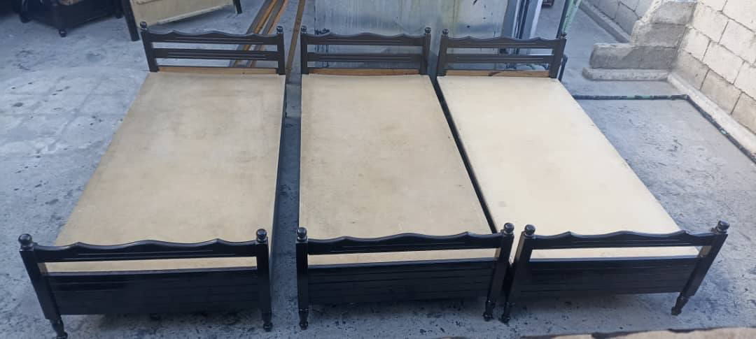 #للتواصل على الرقم0969227534
#للبيع 3تخوت مفارد صبايط زان بد صندوق بسعر مغري جدا


**إذا كنت صاحب هذا الإعلان وتريد حذفه لأي سبب، رجاءا أرسل رسالة إلى الدعم الفني**