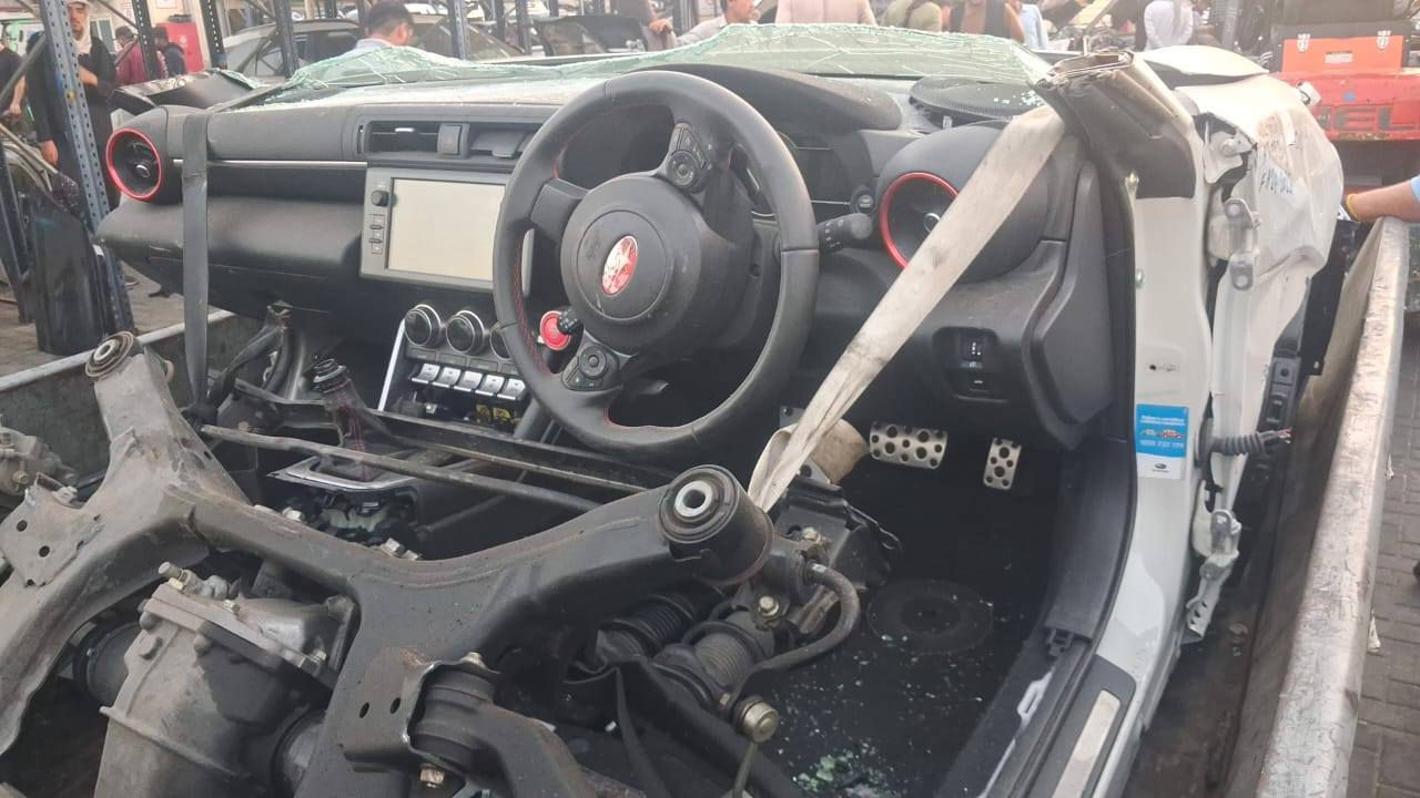 تم بعون الله تفصيخ هاي سياره 

تيوتا بي ار زيت 86 _2022_2025

كل قطع غيارهه موجود 

كلب بل صور كلشي موجود ان شاءالله 

شوته موجود كامل 
حداديه أمامي كامل موجود 
حداديه خلفي كامل موجود 
شباك دعاميه موجود 
اي بي اس موجود 
دركه استيرن موجود 
كزوز كامل موجود 
لايت واحد موجود اسبورت
كيجات موجود 
مسجل موجود 
كد راديترات كامل موجود 
براكيت امامي موجود 
بدنه كامل موجود 
جاملغ يسار موجود 
دبلات خلفي موجود 
نرمايد بنيد موجود زوج 
نرمايد باب موجود زوجين 
درع محرك موجود 
سستم وايرات موجود 

***********__بي واتساب 

*********** __بي واتساب
