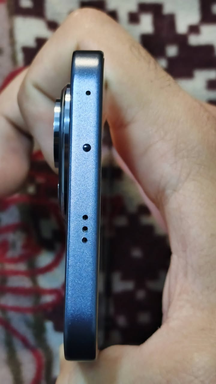 Honor 400 (5G)
ذاكرة 512 رام 12
تلفون جدید اخوان شخط واحد مابي
يدعم شريحة الكترونية وخاصية الـ NFC
شاشة AMOLED 21440p
معالج 3 Snapdragon 7 gen
بطارية 6000 میلی آمب
سرعة شحن 80 واط
مستشعر كاميرا أساسية isocell hp3 بدقة 200 ميگا بيكسل وتصوير ليلي حاد 
كاميرا واسعة بدقة 12 میگا بكسل وتدعم تصوير الماكرو كاميرا سيلفي بدقة 50 میگا بیکسل أخوان جهاز متكامل من كل النواحي
سعر : 430 أو مراوس بسامسونك حسب القناعة
واتساب: ***********
