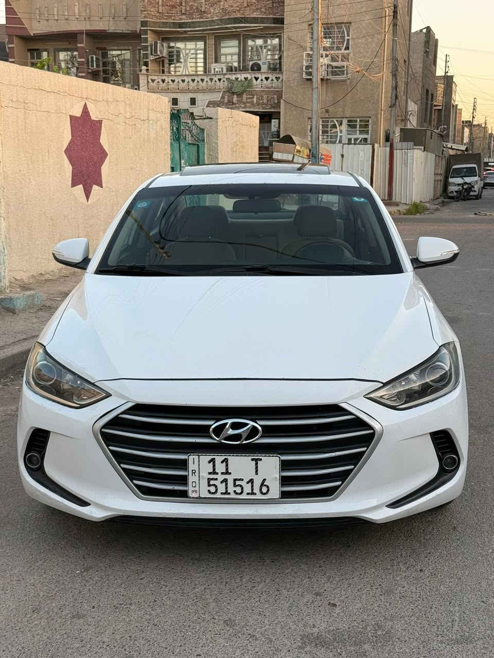 السلام عليكم
النتراء 2016 خليجي

محرك 2000 دوش 

كير at  نمر 6

تبريد ثلج ❄️ 

صدر جديد

3 انضمه قياده

فتحه سقف 

ماشيه 81 KM

وباقي المواصفات المعروفه
السياره حلوه وجديده عوضه
الشركه بيها ملاحضات قليله
السعر 134 وبيها مجال 
البياع تقاطع درويش 
***********
