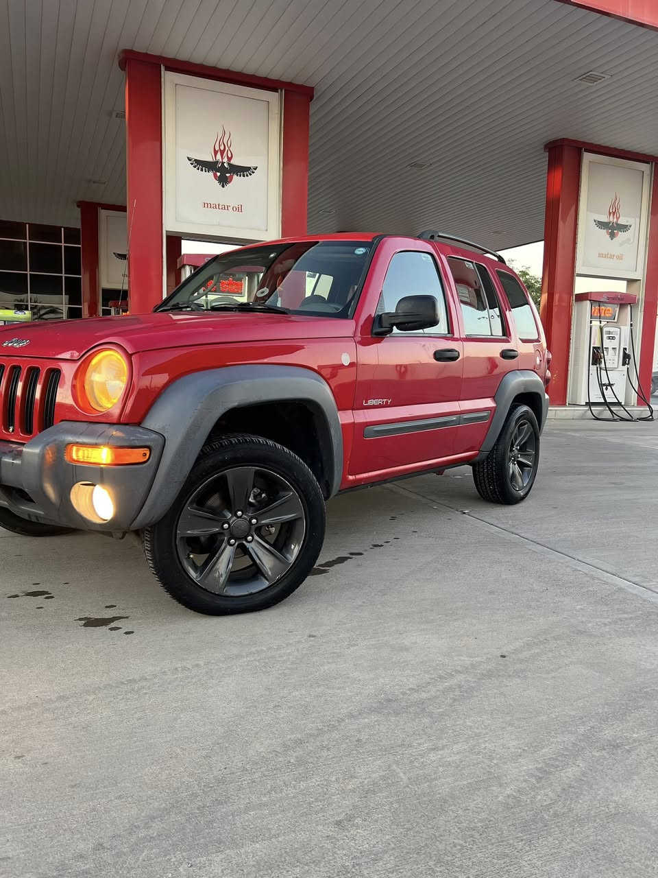 السلام عليكم
للبيع او مراوس حسب القناعه 

جيب ليبرتي 

2006 

رقم سليمانيه سنويه هزه رقم كله جديد تحويل ثاني يوم 

محرك 6 سلندر 3700 

كير محرك بشرط 

صدر امامي خلفي كله جديد 

السياره بيها شويه معجون بل قماره ومكانات صبغ انطيك عام 

السعر 65 وبيها مجال قليل 

مكان كركوك 

للاتصال ***********
