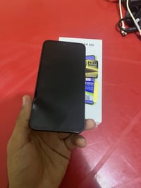 جهازA54.  5Gللبيع   ذاكره ٢٥٦استخدام قليل مبدله الشاشه بشاشه اصليه مال...