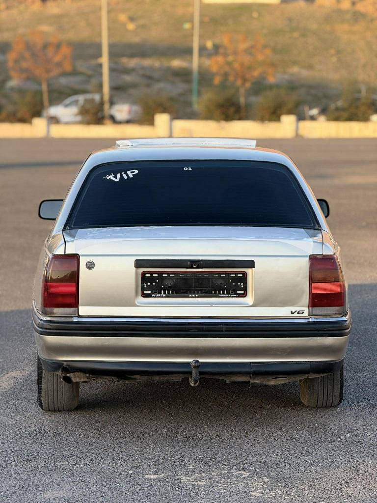 ئؤپل يؤميگا ١٩٩٣    ٠ 
ئارم ئارمو يةوةليات 
موس براوة بةشةرت  
٤ تايةو ويلي حةسير ٢ رؤژة بؤي بةستراوة 
٢ جام كاوةباي سلايت گةرميو كارةباي بةشةرت 
سةيارةكة دةقي شةريكةية 
نرخ ٢٨ وةرةقةو معامةلةكي كةم 
ژ…م*********** أربيل, العراق
