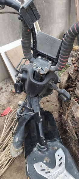 متاح بسكل شحن متروك ١٥٠ وبي مجال مكاني بعقوبة التحرير ***********
