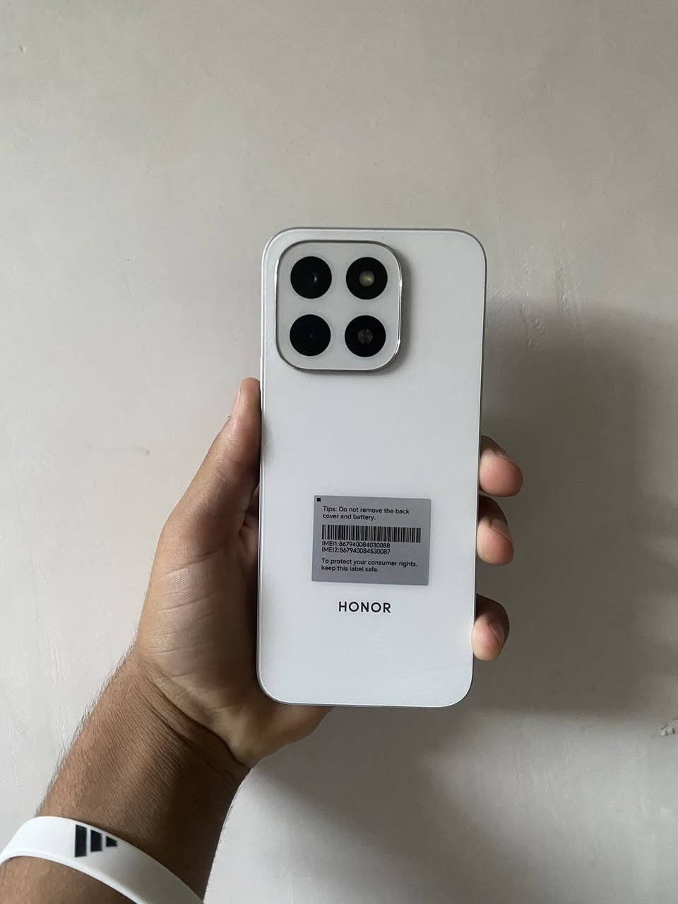 السلام عليكم جهاز هونر x6c جديد البارحه فتحته من الكارتونه ذاكره 128 مقاوم للماء والكسر سعره 240وبي مجال بغداد مدينه الصدر ***********
