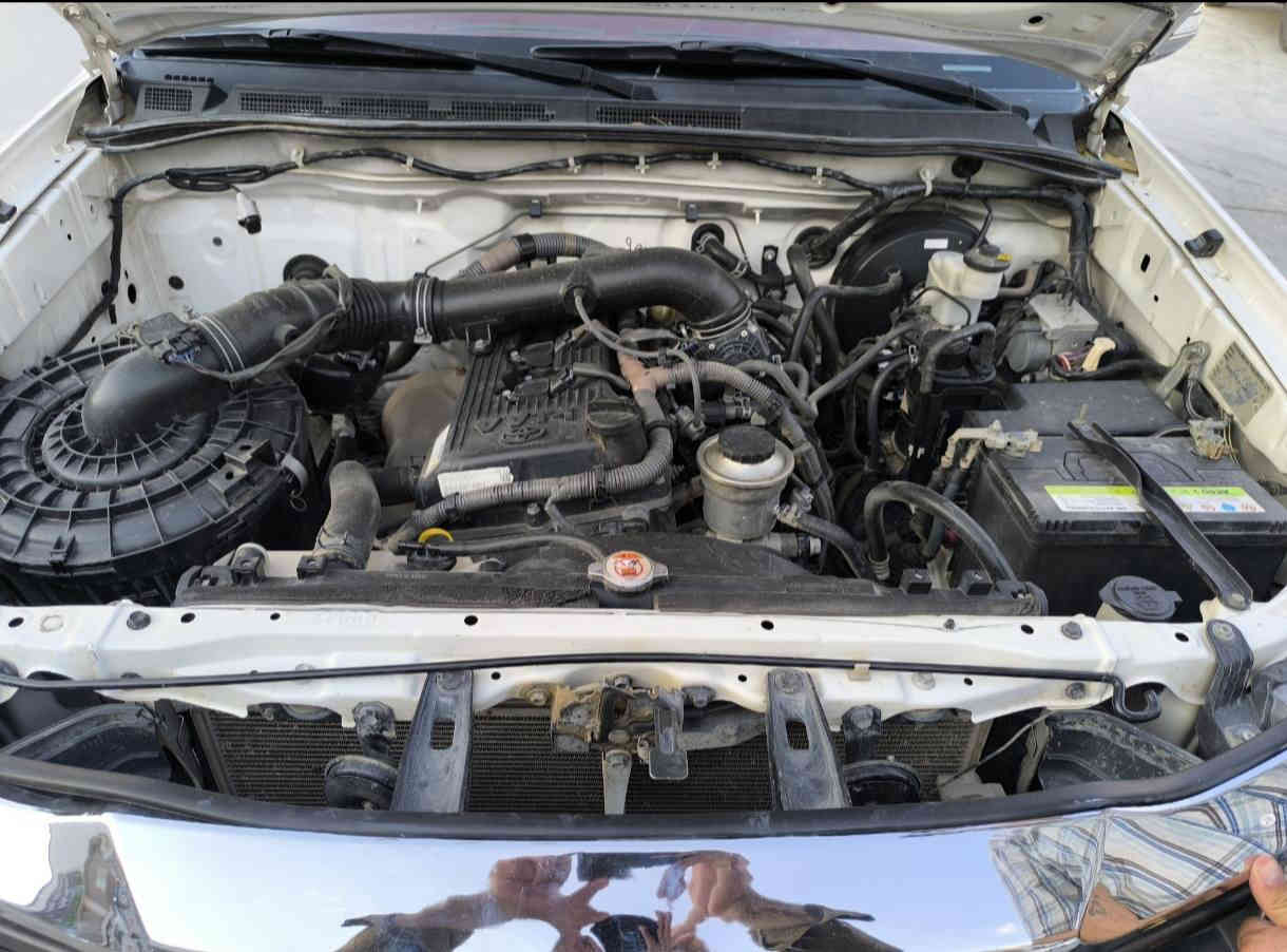 مەرزێ مۆدێل 2012 سەید نەهرۆ سەنەوی تازەیە  بێ بۆیاخە ڕەسمی سۆنەریم داناوە تایەی لۆکە ویل کرۆمە 219 کیلامتر چوە  مەکینەی بەس قەباغی کراوەتۆ هەموی بەشەرتە نرخی196 گەڵا *********** شوێن کەلار كالار, السليمانية
