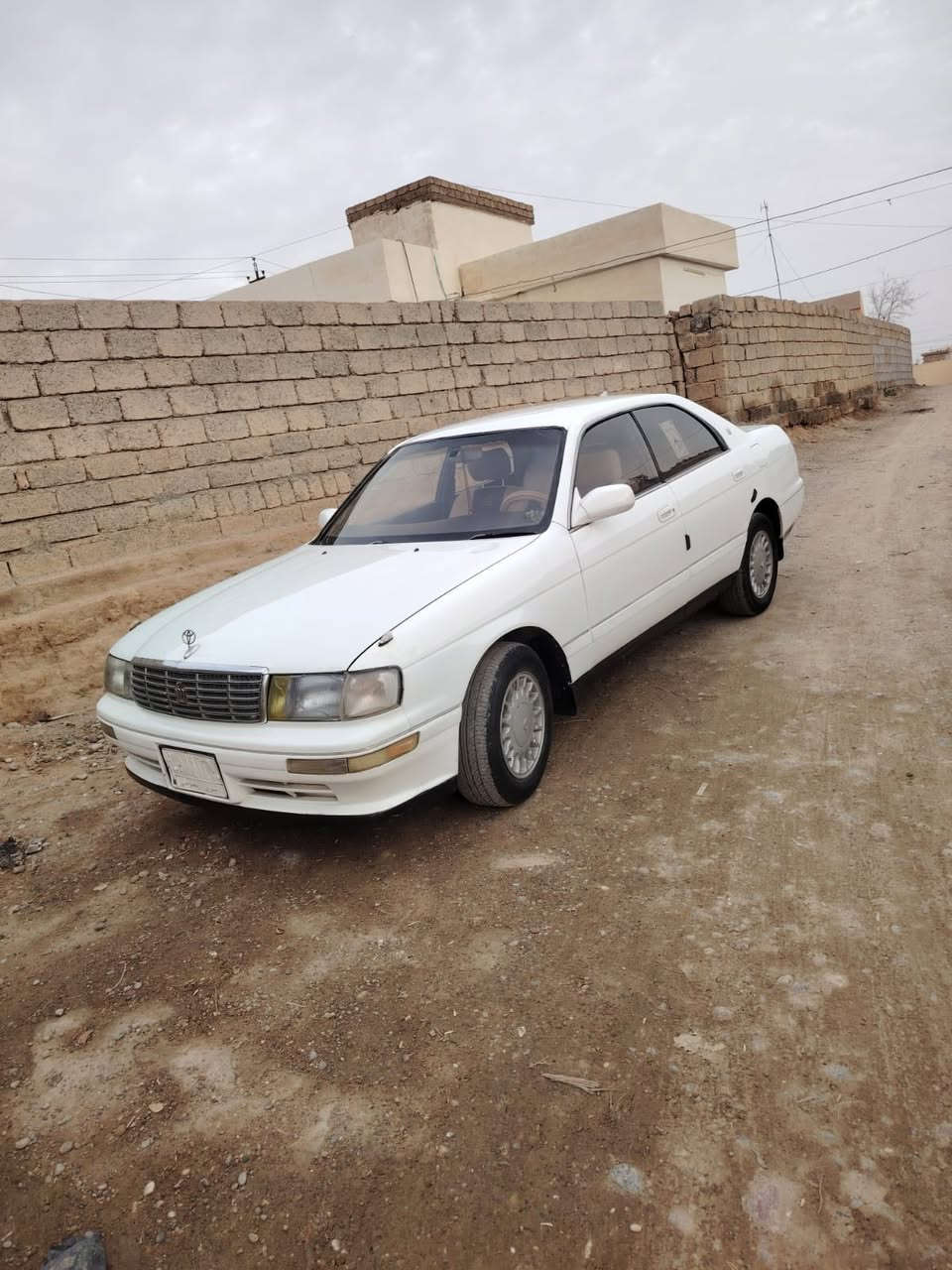 اسلام عليكم بطه للبيع موديل 93 مسجل الماني رقم نينوى مشروع وطني تحويل مباشر اشرعي بل شرقاط قريه الحوريه سنويه ل 28 كير محرك بشرط صدر نضيف كهربائيات شغاله تبريد تدفئا شغال مكان سياره قريه شكرن السياره مكفوله من الكص  اسعر 55 وبيها مجال هاتف ***********
