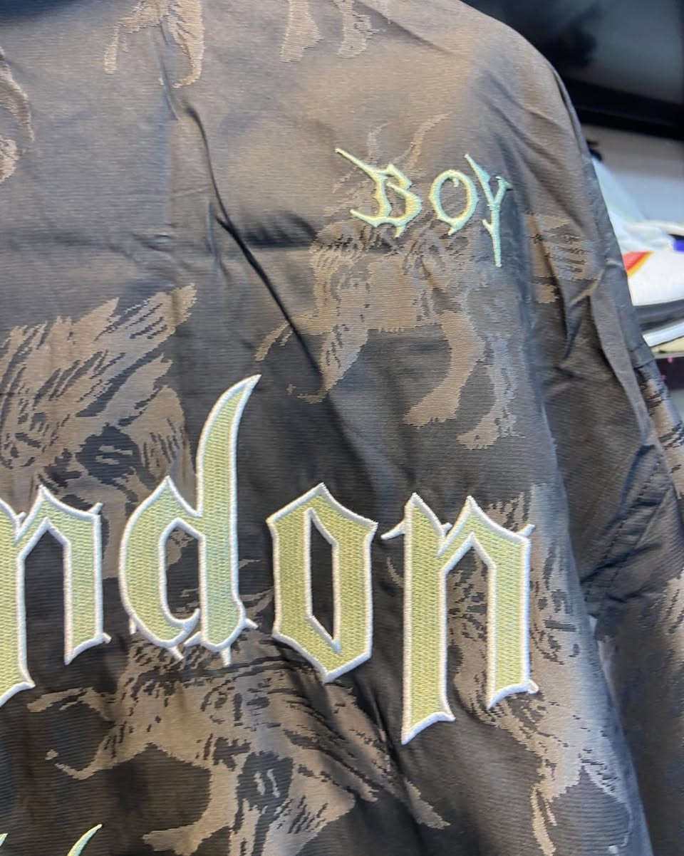 مامستخدم اصلي 
قياس M
حجز ***********
