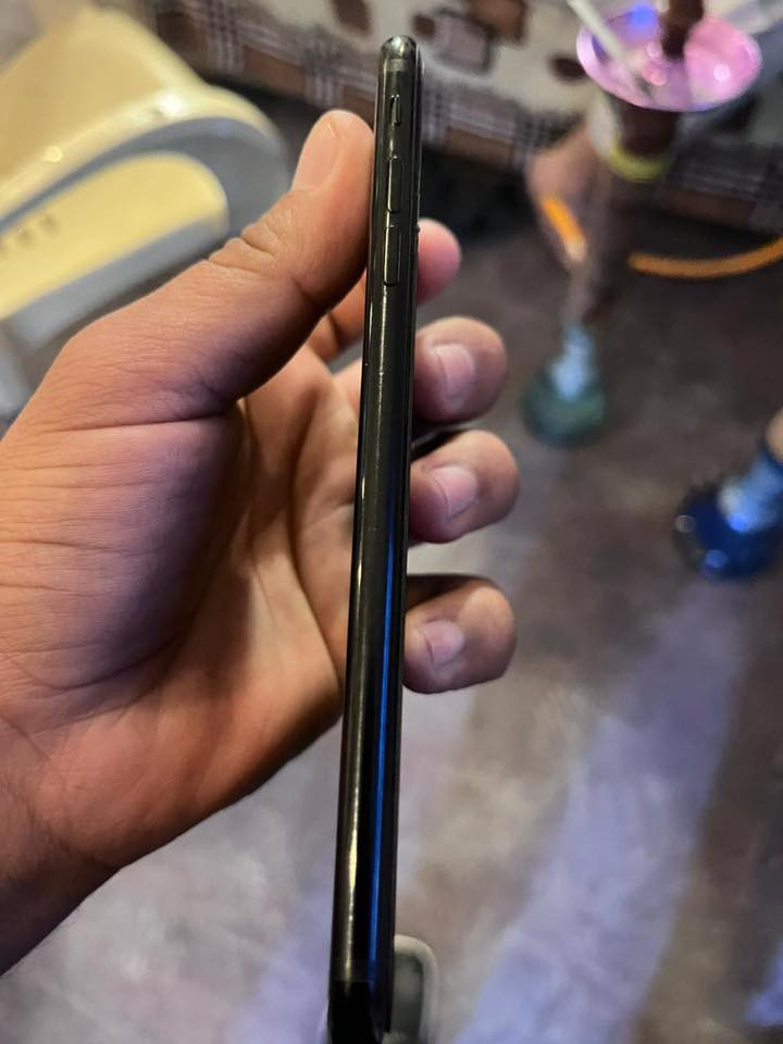 السلام عليكم لبيع سفن بلاص نضافه فول
مبدل بطاريه نسبتها 100 ذاكره 128 جهاز يخبل 
كلشي بي شغال

الاستفسار *********** عنوان حله نيل
