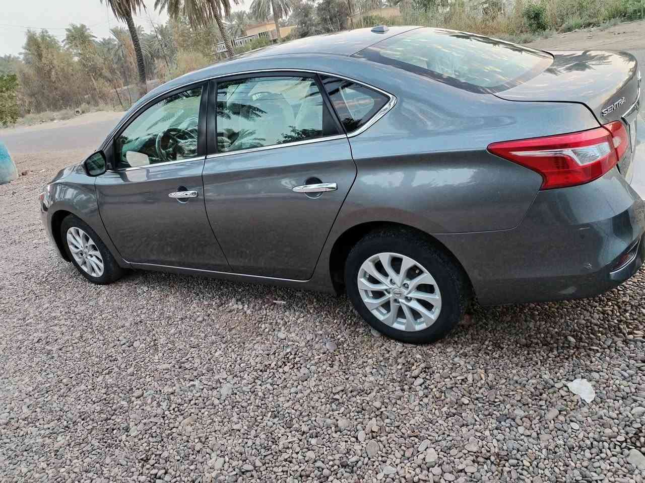 سعره ٩٠ ورقه مستعجل ع البيع بيه مجال بصيط 
نيسان سنترا امريكي موديل 19 رقم نجف مكانه بغداد السياره معوقين هذه الشهر تصير حره عندي بيه وكاله عمامه ضرر جاملغ وبنيد جهه السايق مواصفاتsv سعره جدا مناسب راسلني او اتصل ***********
