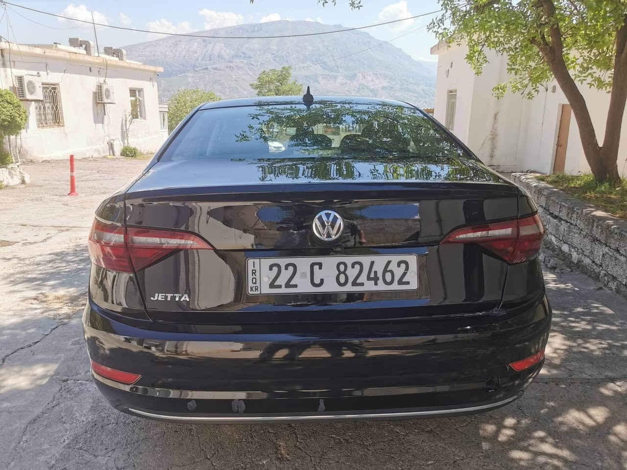 #JETTA 2021
#بۆ فرۆشتن و #گۆڕینەوە
#مواصفات S
#تەنها دوو بست  بۆیاغە بێ ناوگرتن چەمپێکی خەفیف دواوەی هەیە
#تەزرەی PDR کراوە 
#دوو تعدیلی گچکە
100 هەزار ڕۆیشتوە
#گێڕو مەکینە کارەبایات بەشەرت
#سەنەوی تابلۆی و ژینگەی نوێیە

#نرخی130  مەجال
*********** سوران, أربيل
