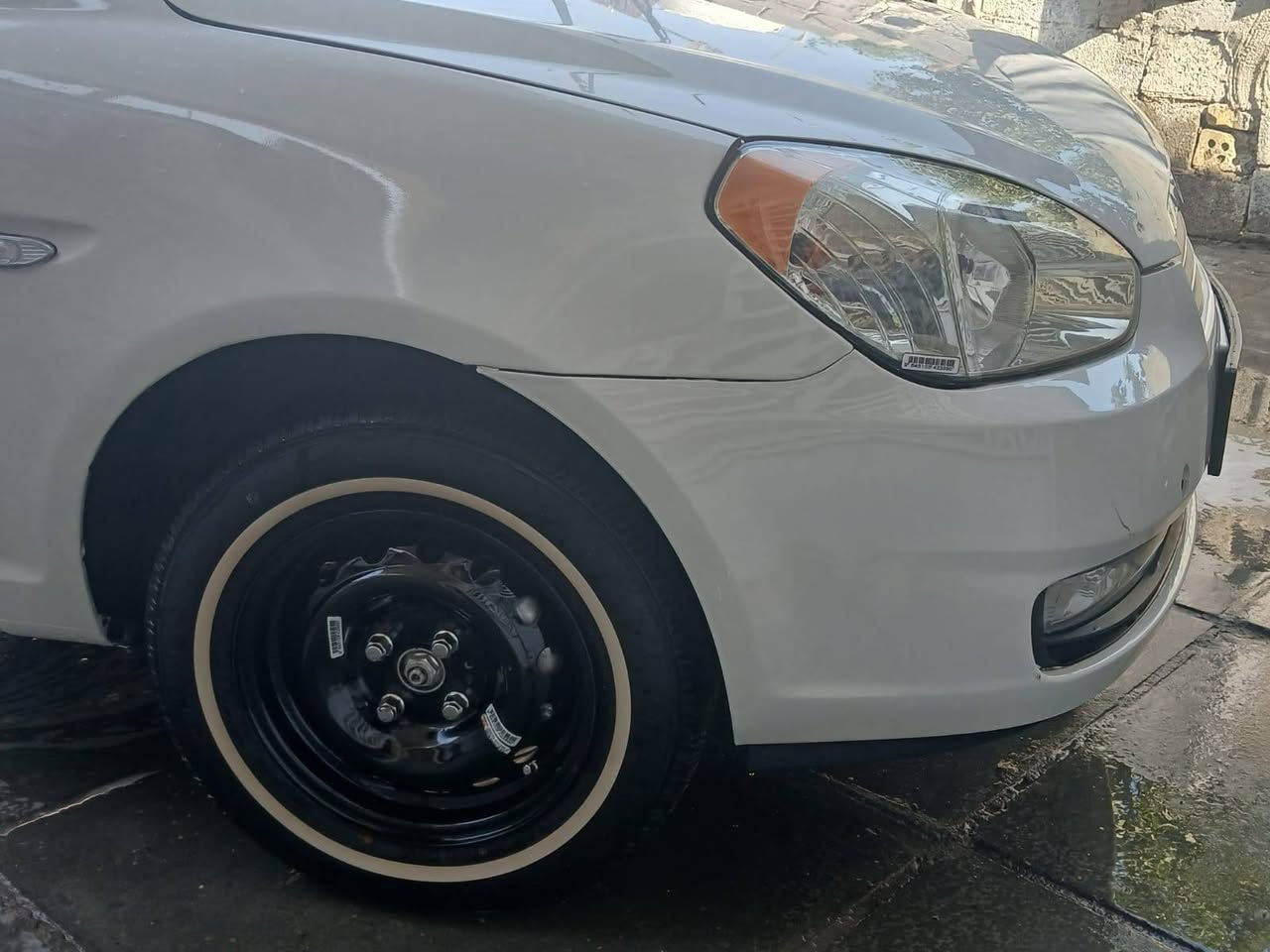 السلام عليكم اكسنت ٢٠٠٨ مصبوغه حزام ماعده البنيد والقماره والجنطه سياره جاهزه كل نقص مابيهه السعر ٨٥ للاستفسار ***********
