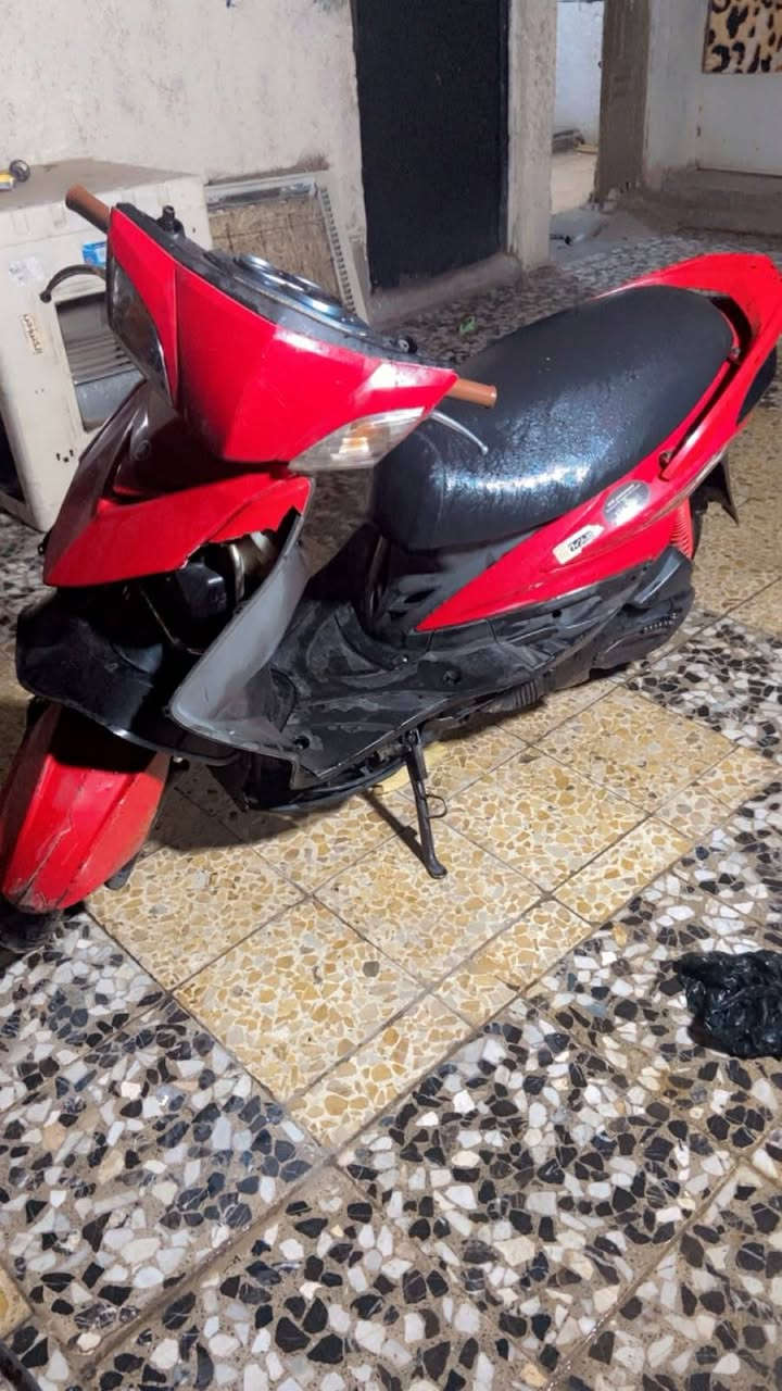 لاالسلام عليكم دراجه سكنس فحل ياباني ولا برغي مفتوح جيب فيتر وفحص ماخذها رمبه بس الكفر امامي مكسر موجود هوة والمازده الدراجه خير من الله نكره سلف وهندر كلشي شغال عارضها ب650وبيها مجال والله لو مامدعومه مابيعها مكاني مدينة الصدر ***********
