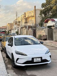 بس واي دي سيل 5      2025   ماشية 600 كيلو فقط  سيارة بعدها زيرو رقم م...