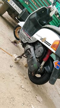 دراجة بوليس • كابريتر • نقص هندر