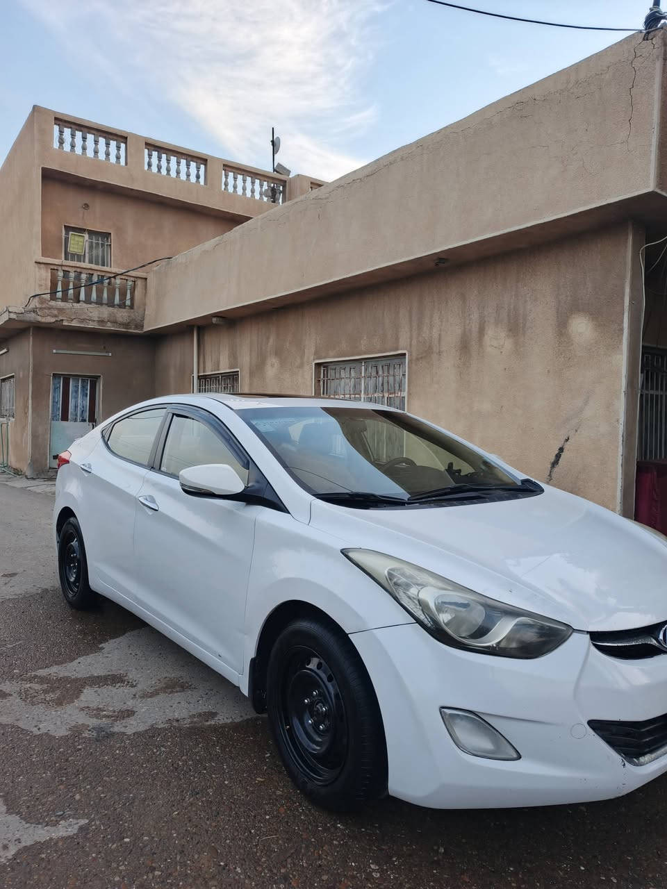 الانترة 2014خليجي مكينة 2000 محرك مفتوح بي كازكيت سيارة رقم انكليزي بغداد بسمي بيهة مكانات صبغ السعر 110 وبيهة مجال بسيط مكان بغداد 
رقم الهاتف ***********
