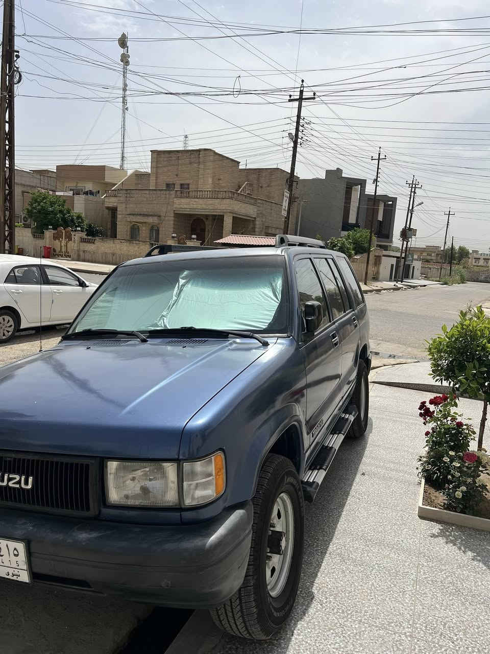 🚗 للبيع: إيزوزو تروبل موديل 1994
- النوع: إيزوزو تروبل  
- الموديل: 1994  
- المحرك: كاز (ديزل) مرسيدس 4 سلندر  
- الكير: أوتوماتيك مرسيدس  
- رقم السيارة: نينوى مشروع وطني  

✅ السيارة جاهزة بالكامل ولا تحتاج لأي صيانة  
❄️ تبريد يعمل بشكل جيد  
✅ مناسبة للعمل والاستخدام اليومي  

📞 للتواصل: ***********
