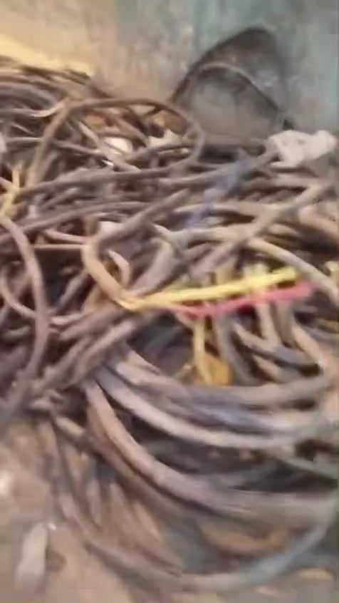 شترى بفضل الله جميع الكابلات والاسلاك الكهربائيه
نحاس وألمونيا بجلدها ومتقشر بما يرضي الله
وباعلي الاسعار في اي مكان جميع المحفظات
التواصل 01010182682


**إذا كنت صاحب هذا الإعلان وتريد حذفه لأي سبب، رجاءا أرسل رسالة إلى الدعم الفني**