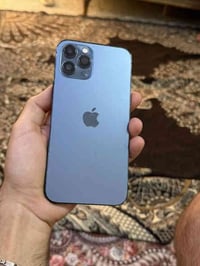 ١٢ برو ماكس ذاكره ٢٥٦ بطاية ٨١  كلشي موضح بالصور سعره ٢٤٠ الف بدون عمل...