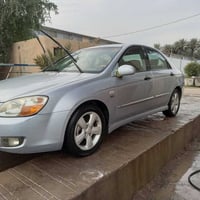 سيارة سيراتو ٢٠٠٧ طخة باب السايق مكينة ١٦٠٠ مواصفات السيارة كشانات جلد...