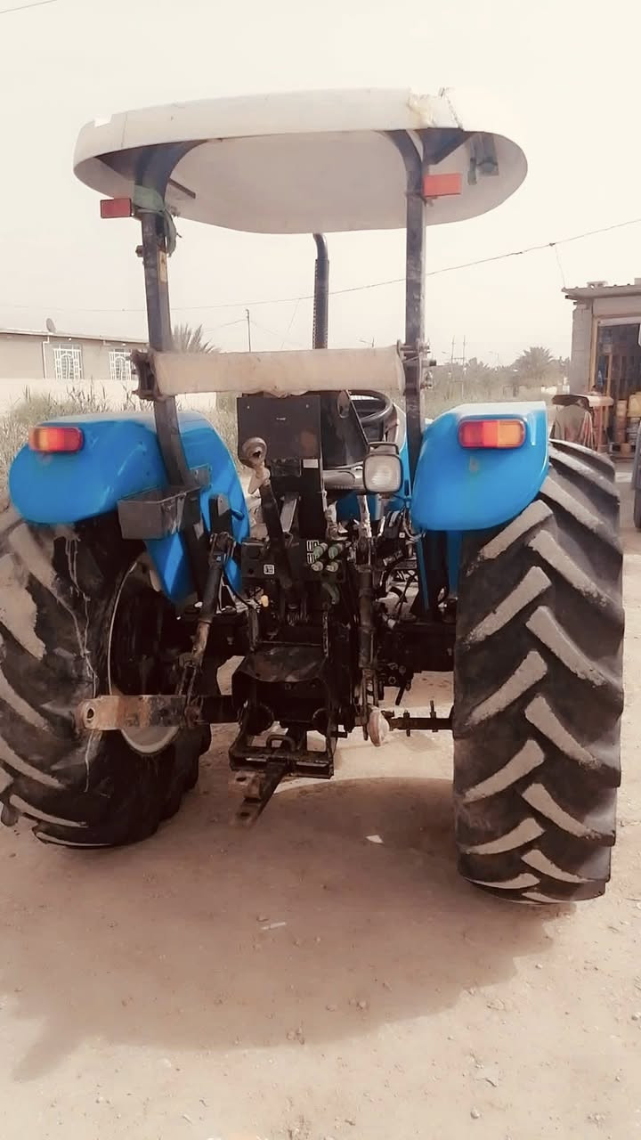 نيوهولند ٨٠. احصان ٢٠١٦  عل وضع شركه كله رقم بابل عنوان جبله  ***********
