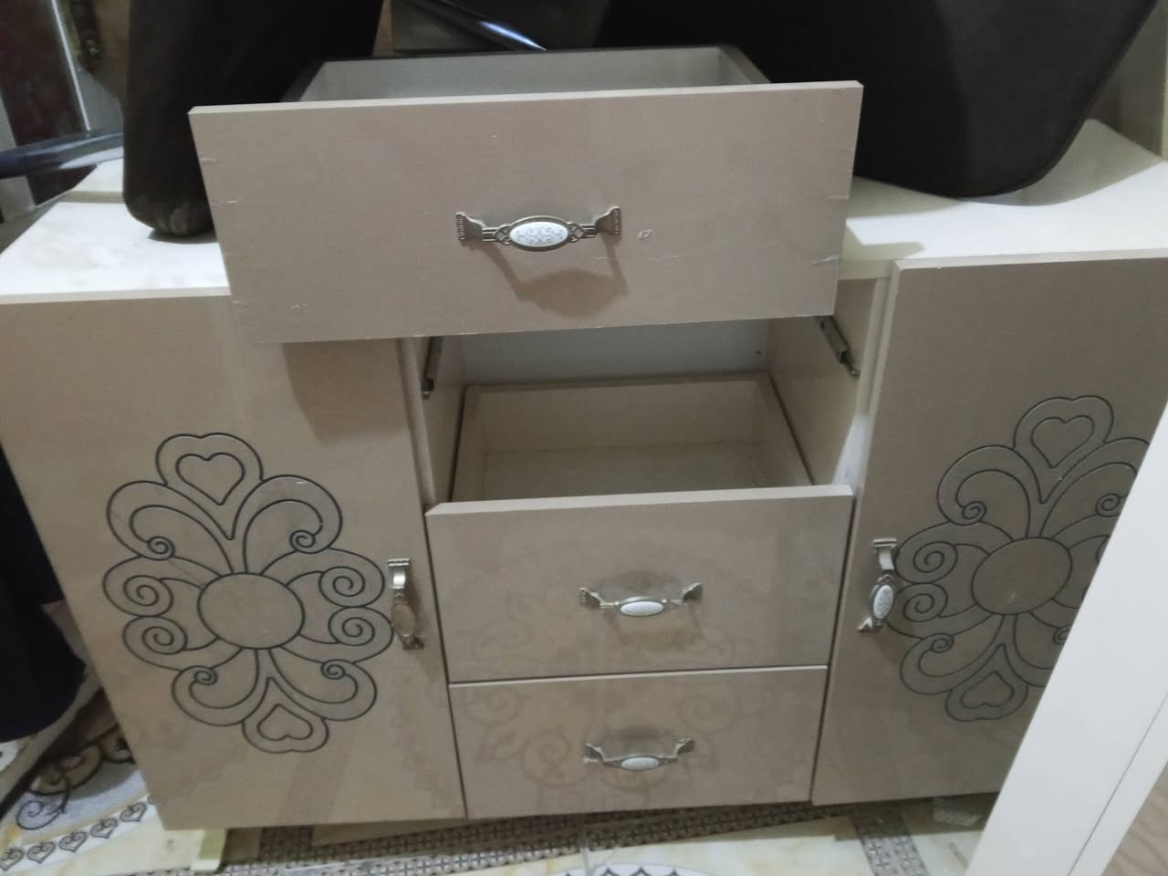 غرفه تركيا لبيع سعر ٦٠٠
مكان نجف


**إذا كنت صاحب هذا الإعلان وتريد حذفه لأي سبب، رجاءا أرسل رسالة إلى الدعم الفني**