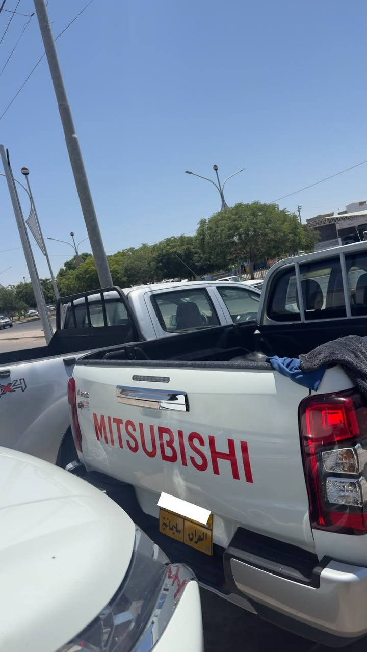 سلام عليكم اخوان للبيع بيكم متسيوبوشي L200 (قذافي) موديل ٢٠٢٢ كفاله عامه ماشيه ٧٠ الف السعر ١٨٥ و بي مجال المكان كركوك شارع المعارض كدام البيع المباشر معرض فوأد عيدان تفاصيل اكثر ***********.  ***********
