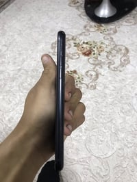 ايفون XR ذاكره ٦٤شاشه بلادي بدون عيب بطاريه ٩٧فيس ايدي شغال صامت شغال ...