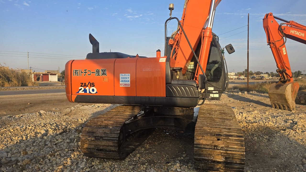 بسم_الله_الرحمن_الرحيم
بســم الله 

سلام عليكم👋  

للبيع حفاره هيتاشي ⚔️

بي فايف 5

منفيس اوراق 

حجم 210

موديل 2016

انجكتر 4 سلندر 

العنوان واسط العزيزيه الشارع العام محلات بيت الزهلول الادوات الاحتياطيه للحفارات الهيتاشي 

الاتصال على هذا الرقم📞

***********

***********

كفاله_عامه_وارد_اليابان👍👍
