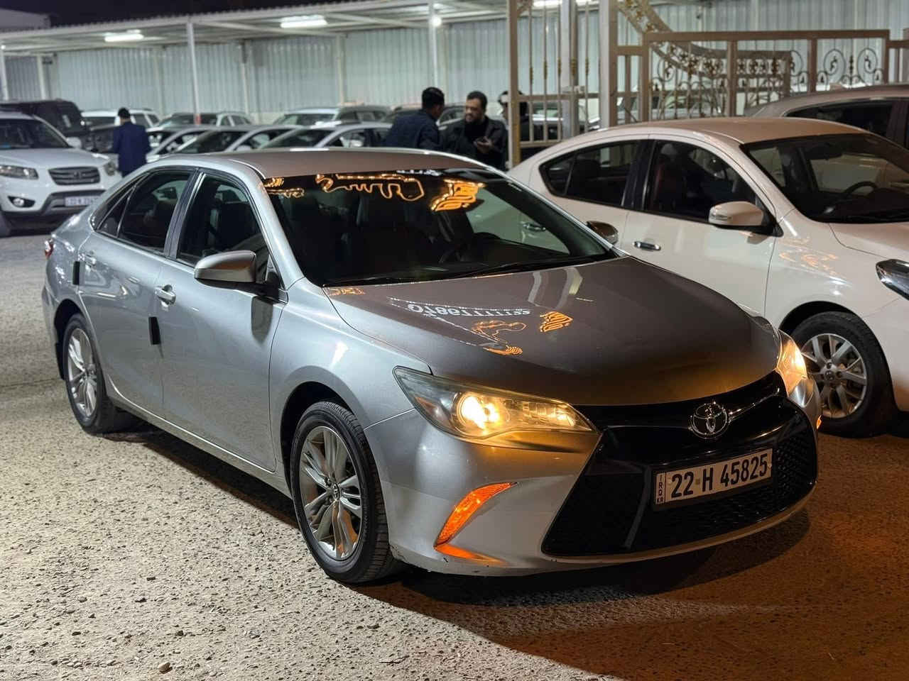 السلام عليكم كامري se
رقم اربيل تحويل مباشر 
محرك 2500 تنفس طبيعي 
ماشيه 165 كيلو 
سياره بيها جاملغ خلفي صبغ والصندوق 
سياره نضيفه 
مواصفات SE
تخم تاير ،ويل كروم ، محرك كير كفاله ،شاشه ، كشن كهربائي ،تحكمات ، كأمره خلفيه ، شفتات ،
وباقي المواصفات المعروفة 
—————————————————الرمادي شارع المعارض الموحد
‭***********
