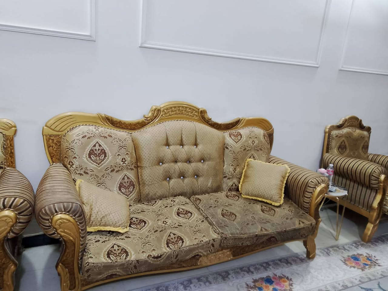 البيع قنفتين واربع كراسي ٣٠٠ وبي مجال


**إذا كنت صاحب هذا الإعلان وتريد حذفه لأي سبب، رجاءا أرسل رسالة إلى الدعم الفني**