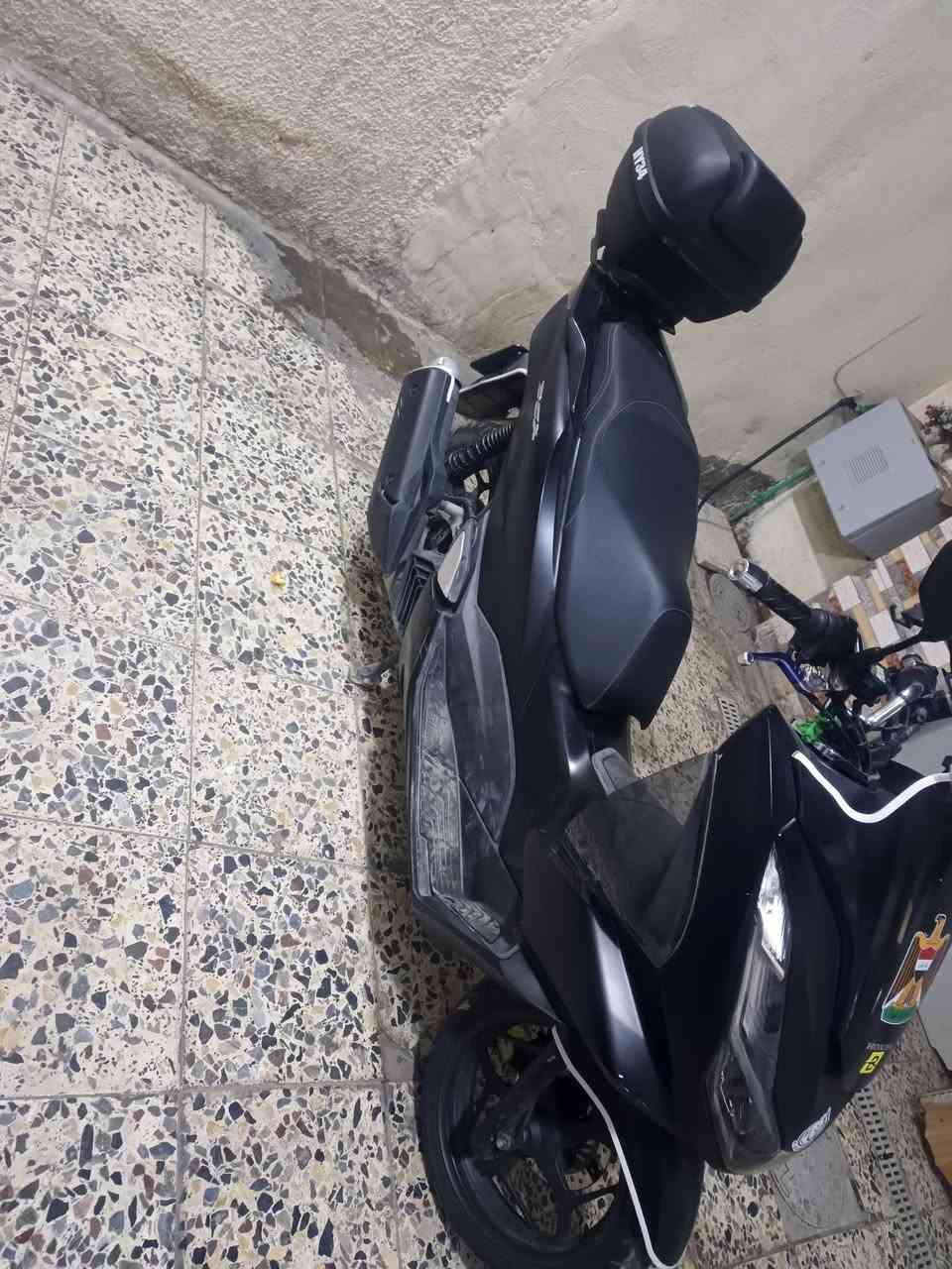 دراجه للبيع مكان بغداد حي النصر
جيل الرابع***********
