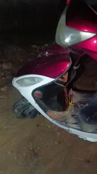 دراجه جي فور متروكه صارلها شهرين تشتغل وتطفه عوزها باتري وكابريتر ابيع...