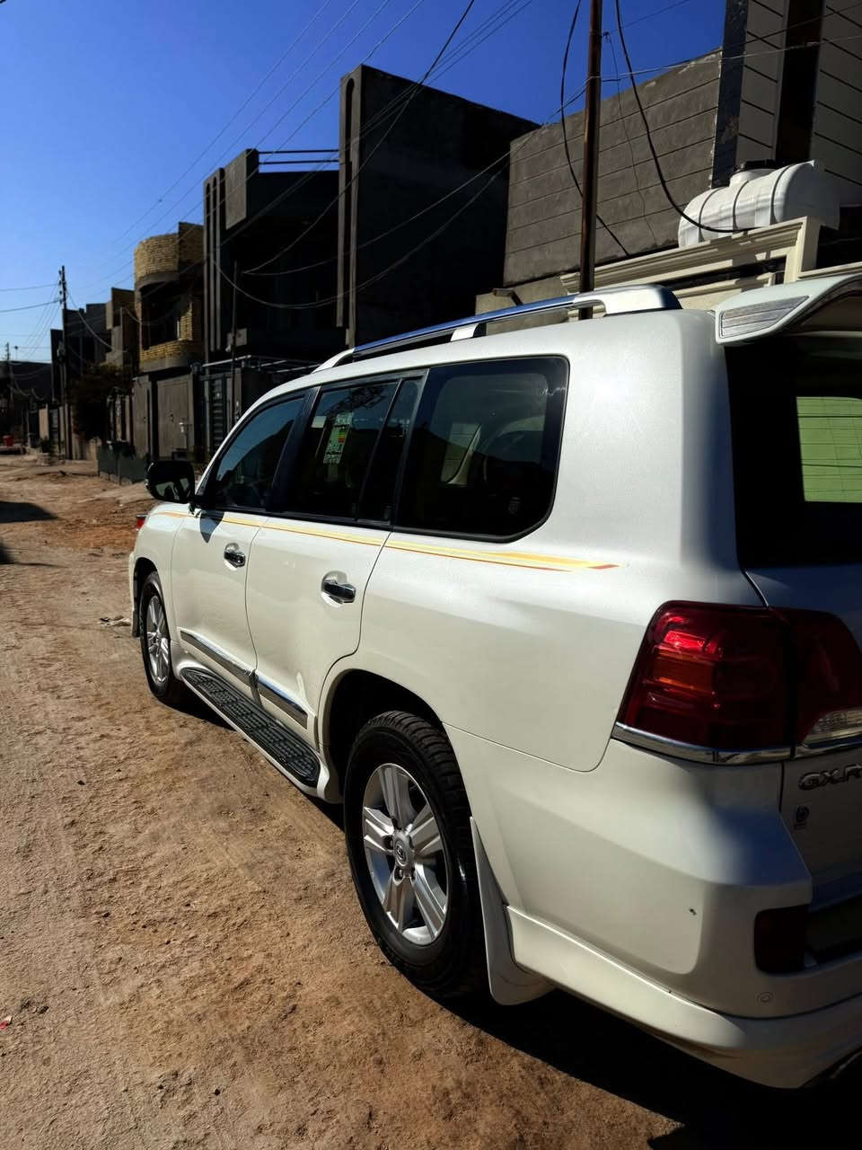 السلام عليكم 
تم تنزيل السعر للبيع السريع فقط (٣٩٥ $) فقط 

للبيع لاندكروز موديل 2015 فطيم اصلي مكفوله من الصبغ والفتح والتبديل (عدا الدعاميه الاماميه مبدلة )
السياره كير مكينه حداديه تخم تاير جديد وكلش حلوه وبلعافيه علياخذها.
السياره كلش حلوه مواصفات 

موديل 2015 

تبريد مركزي

6 سلندر 

بصمتين 

ماشيه 157 الف حقيقي عالفحص 

السعر 395

مري شفط وقلاب 

حياس امامي خلفي 

كشنات جلد  

مطفاه بصدر 

سياره بلاديه بدون اي اضافات او خدوش او تحديث 

سلايت فتحه 

علامة ليزريه بالتكمه 

لايت زنون عالي ناصي 

للاتصال ***********
