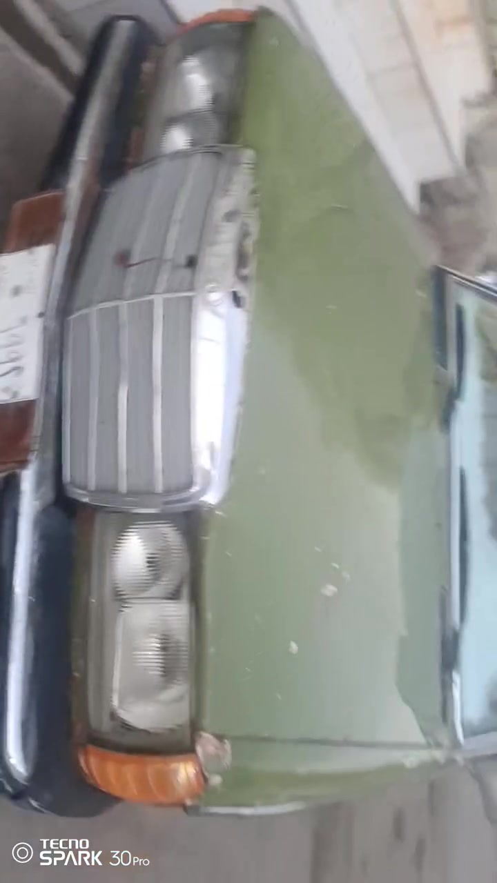 سياره مرسيدس أبو جحيل واضح كل شئ بالفيديو رقم صدامي قديم مكينه وكير ونجي جدد باتري جديد تخم تاير كهربائيات كلها شغاله أتعهد بالاصوليات والطلب فقط بدون تحويل سعرها 13ورقه الشراي يتصل عنواني الديوانية قضا الحمزه الشرقي رقمي ***********
