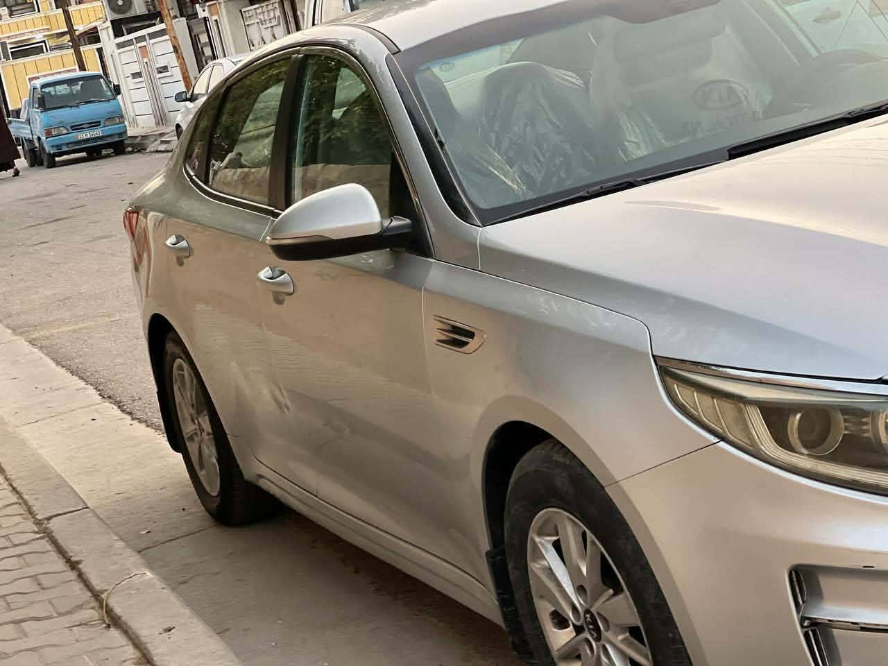 السلام عليكم اوبتما خليجي موديل2017 رقم انكليزي هزه جديده سنويه لل30 تحويل ثاني يوم محرك 2400دوش تبريد ثلج تبريد قطعتين محرك كير مكفولات ثلاث مودات قياده دبل كزوز شفتات تحكمات مري شفط كروز مثبت سرعه السياره مصبوغه حزام بدون دواخل بيه سونار جديد السعر 130وبيها مجال للشراي *********** بي واتساب الشراي يتصل ويشلع عيوني
